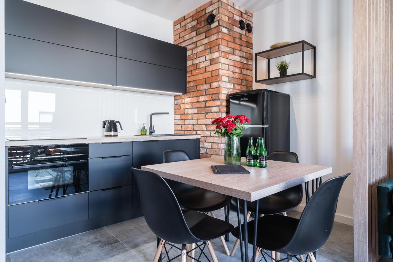 1555 Apartments II Z Miejscem Parkingowym Torun Bagian luar foto